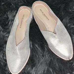 Kelsi Dagger mules